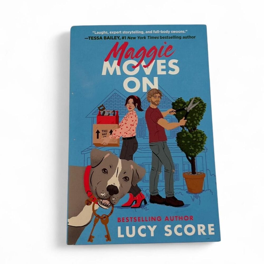 Maggie Moves On by Lucy Score, paperback